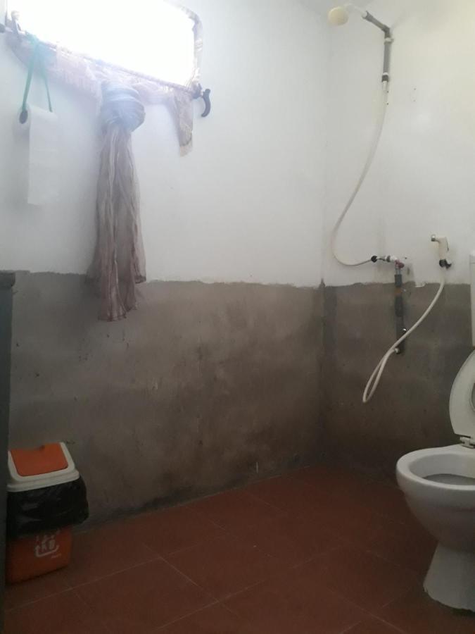Mulu D Cave Homestay Eksteriør billede